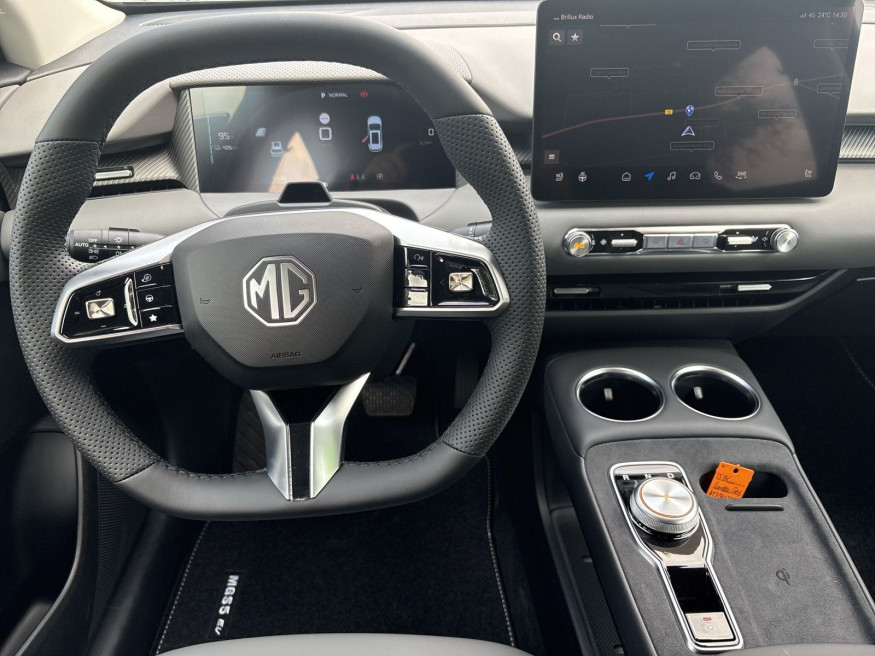 MG S5 EV Luxury 64kWh Long Range
