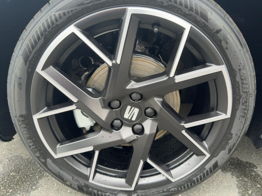 SEAT Ibiza FR Plus