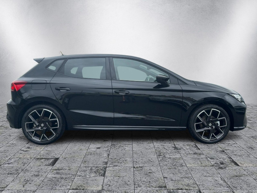 SEAT Ibiza FR Plus