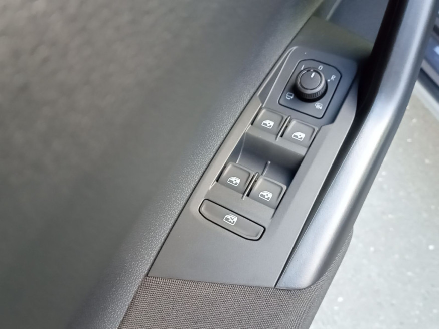 VW Taigo Pure