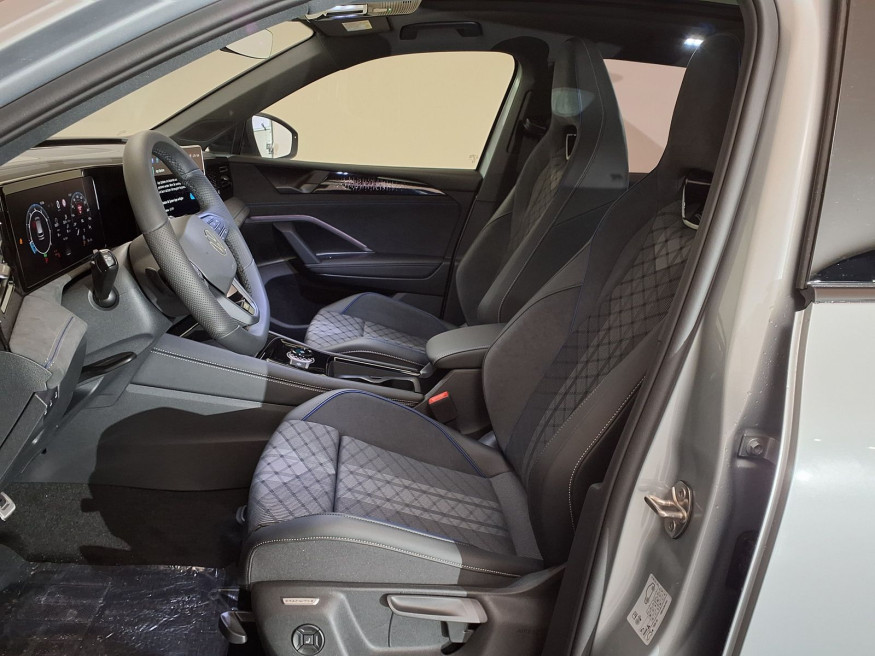 VW Tiguan R-Line