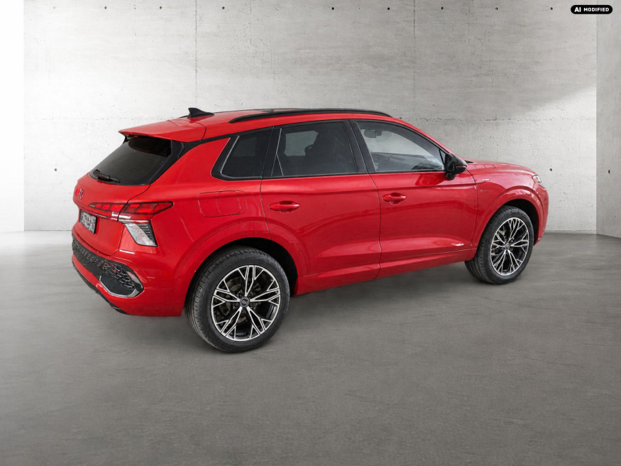 AUDI Q3 S Line