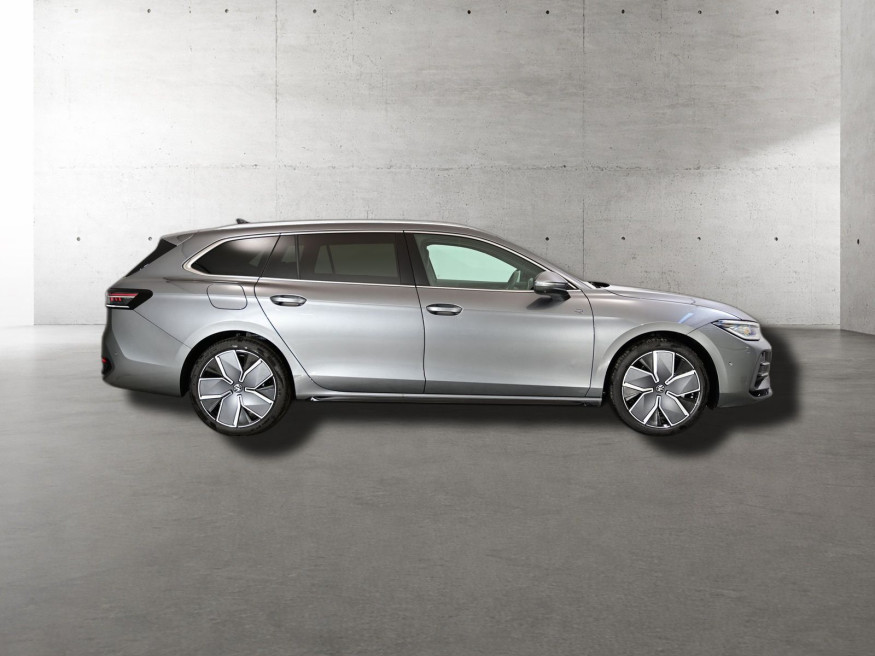 VW Passat Variant R-Line
