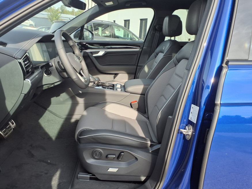 VW Touareg R-Line FINAL EDITION