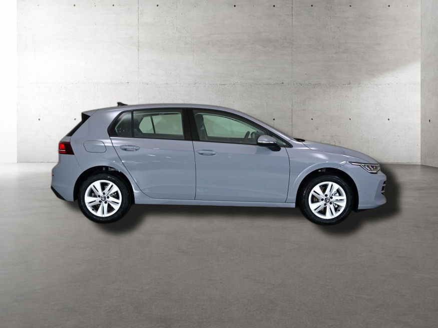 VW Golf Life Plus