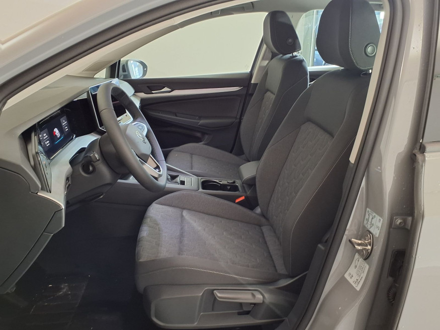 VW Golf Life Plus