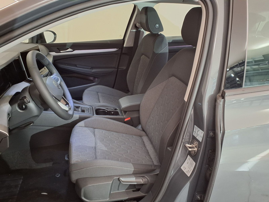 VW Golf Life Plus